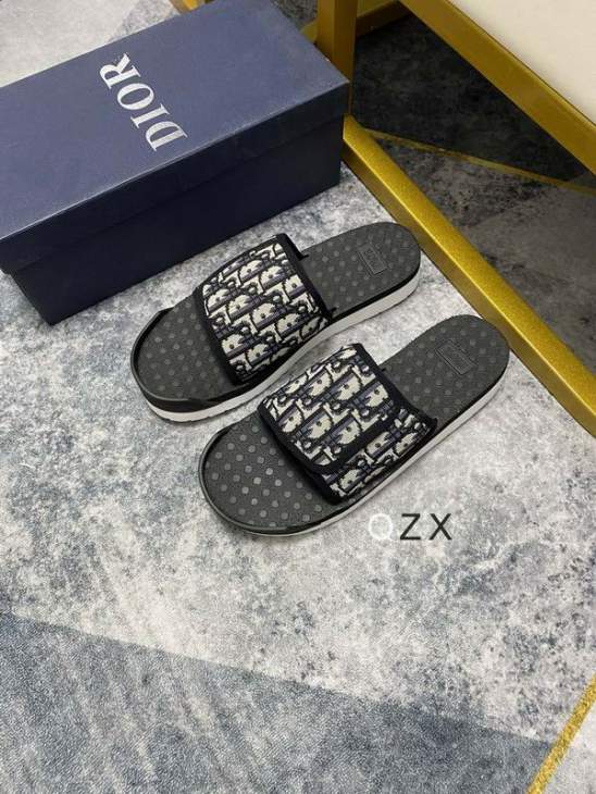 Picture of Dior Slippers _SKUDiorsz38-451CZX10012890